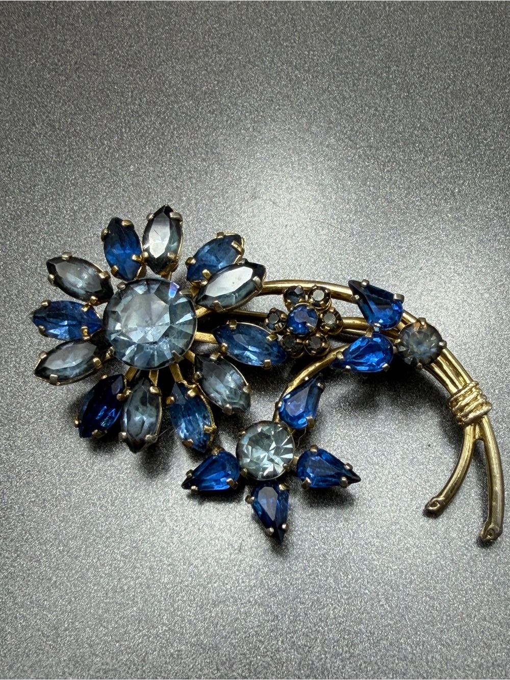 Vintage Blue Floral Brooch #cz568 - Picture 3 of 4